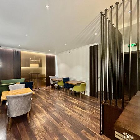 D And D Hotel Tbilisi Luaran gambar