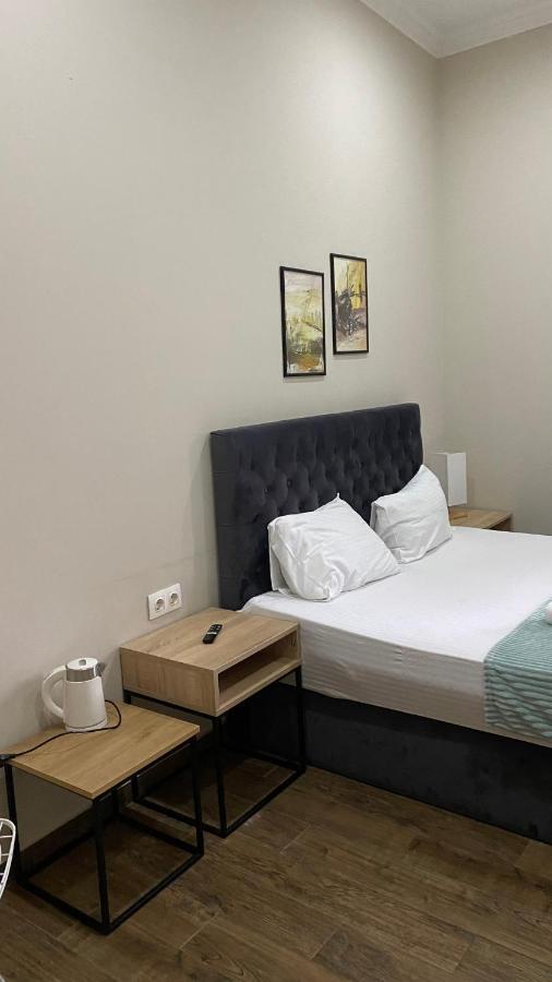 D And D Hotel Tbilisi Luaran gambar