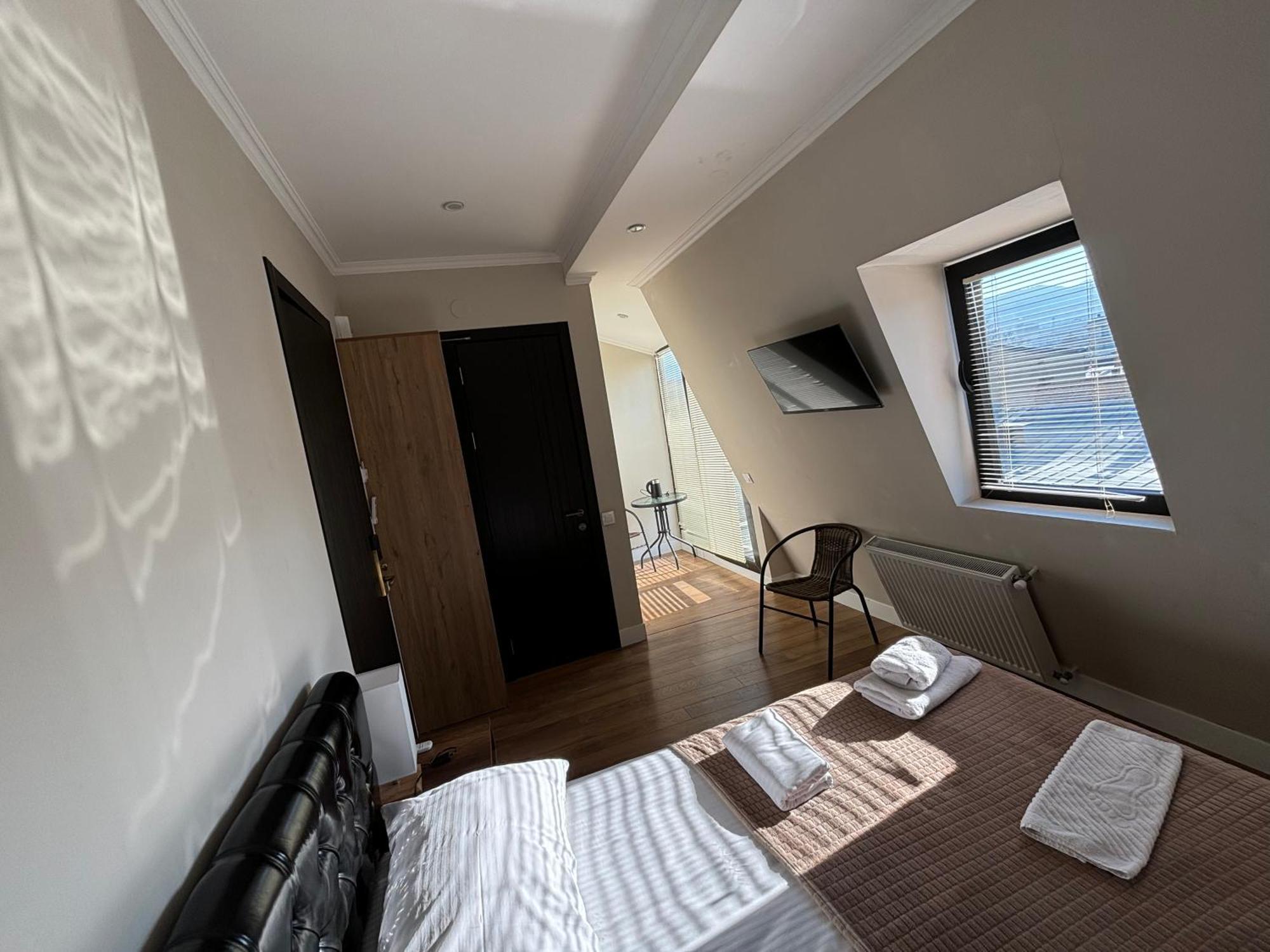 D And D Hotel Tbilisi Luaran gambar