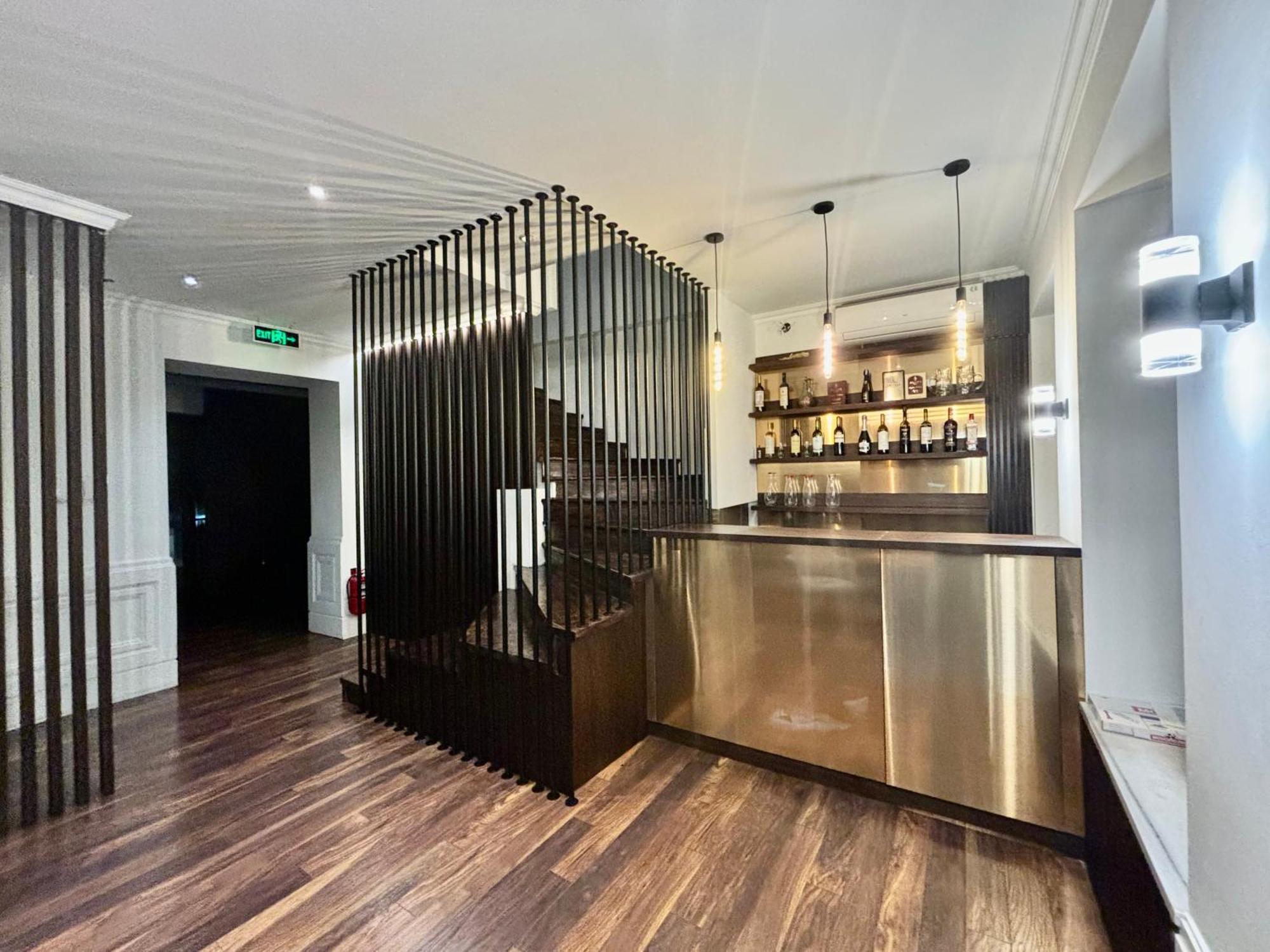 D And D Hotel Tbilisi Luaran gambar